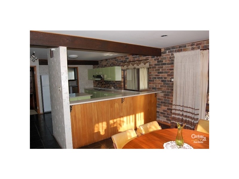 4 Wyndham Way, Eleebana NSW 2282