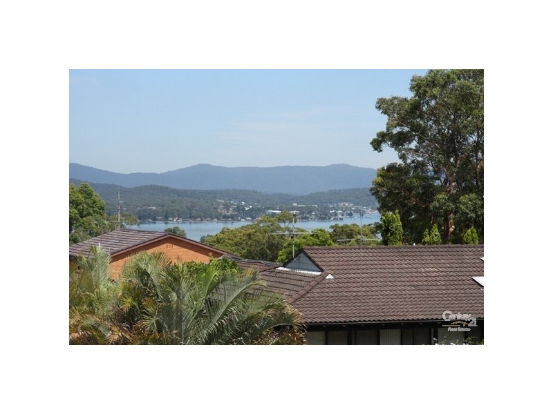 4 Wyndham Way, Eleebana NSW 2282