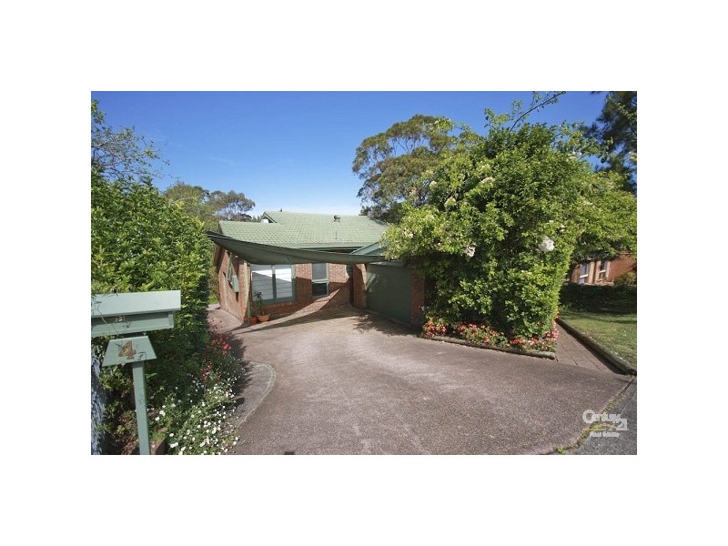 4 Pannamena Crescent, Eleebana NSW 2282