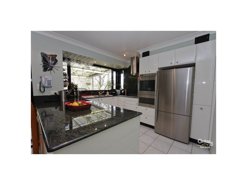 4 Pannamena Crescent, Eleebana NSW 2282