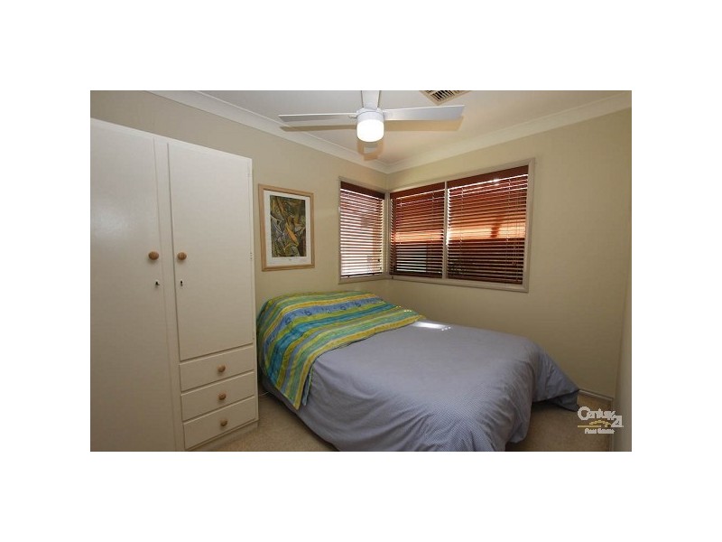 4 Pannamena Crescent, Eleebana NSW 2282