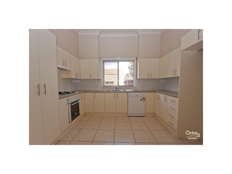 2 Thomas Street, Mayfield NSW 2304