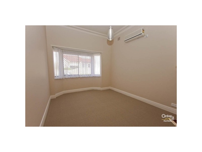 2 Thomas Street, Mayfield NSW 2304