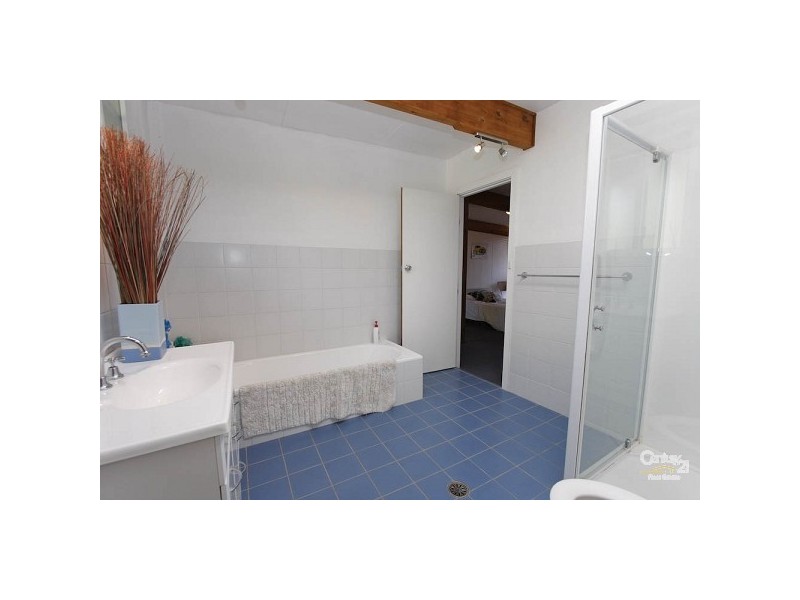 19 Morris Street, Eleebana NSW 2282