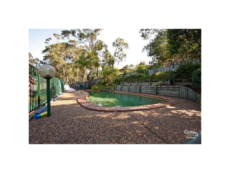 6 Leasingham Close, Eleebana NSW 2282