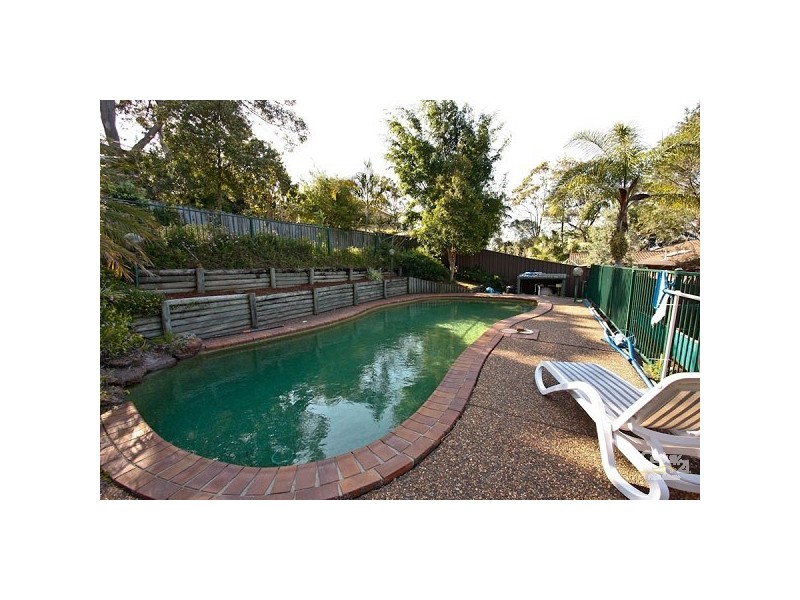 6 Leasingham Close, Eleebana NSW 2282