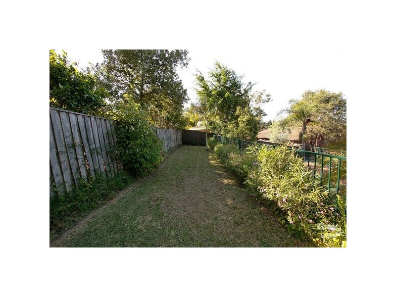 6 Leasingham Close, Eleebana NSW 2282