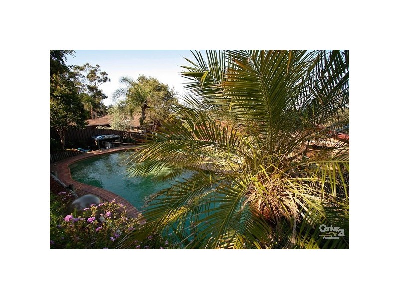 6 Leasingham Close, Eleebana NSW 2282