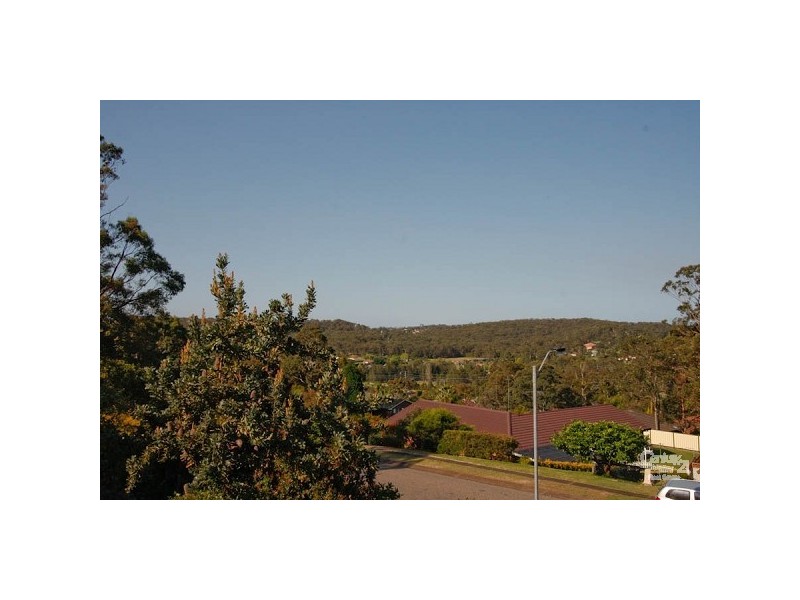 6 Leasingham Close, Eleebana NSW 2282