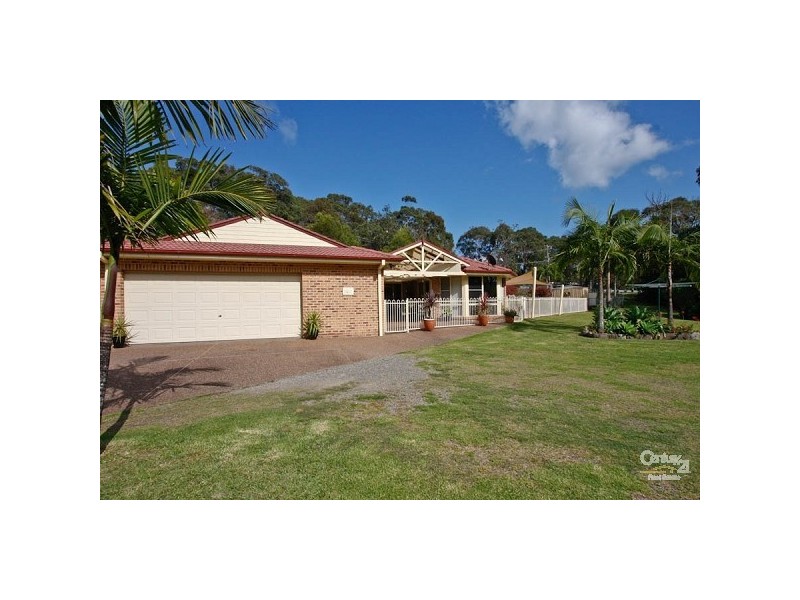 3B Excalibur Parade, Valentine NSW 2280