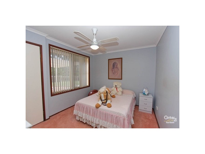 3B Excalibur Parade, Valentine NSW 2280