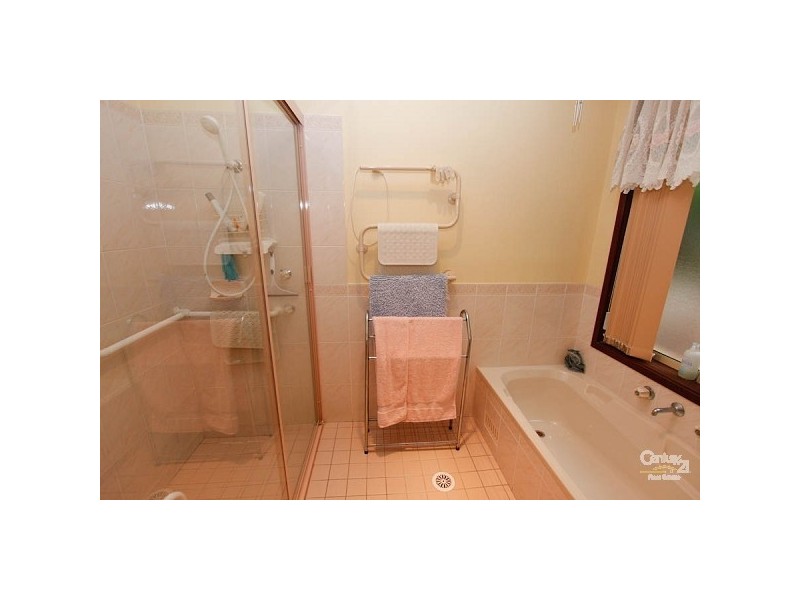 3B Excalibur Parade, Valentine NSW 2280