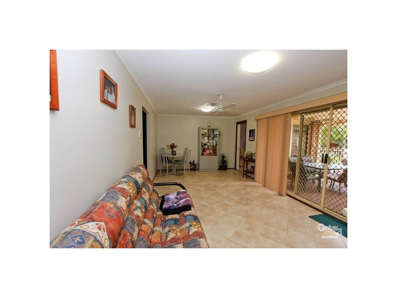 3B Excalibur Parade, Valentine NSW 2280