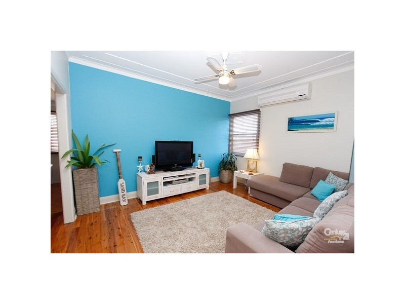 1 Redrose Avenue, Belmont NSW 2280