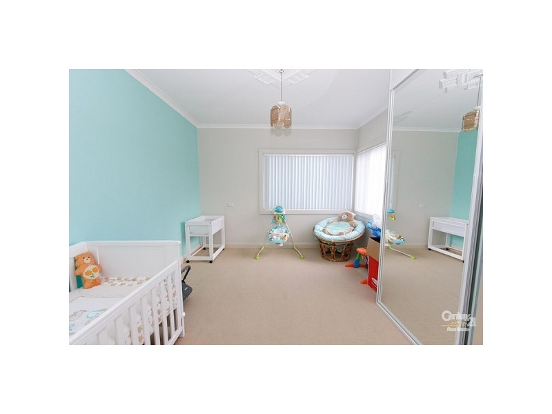 1 Redrose Avenue, Belmont NSW 2280