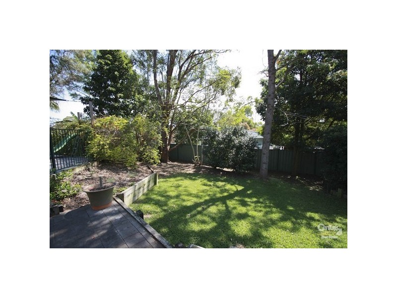 8 Pinnaroo Close, Belmont North NSW 2280