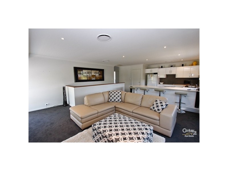 1/12 Berringar Road, Valentine NSW 2280