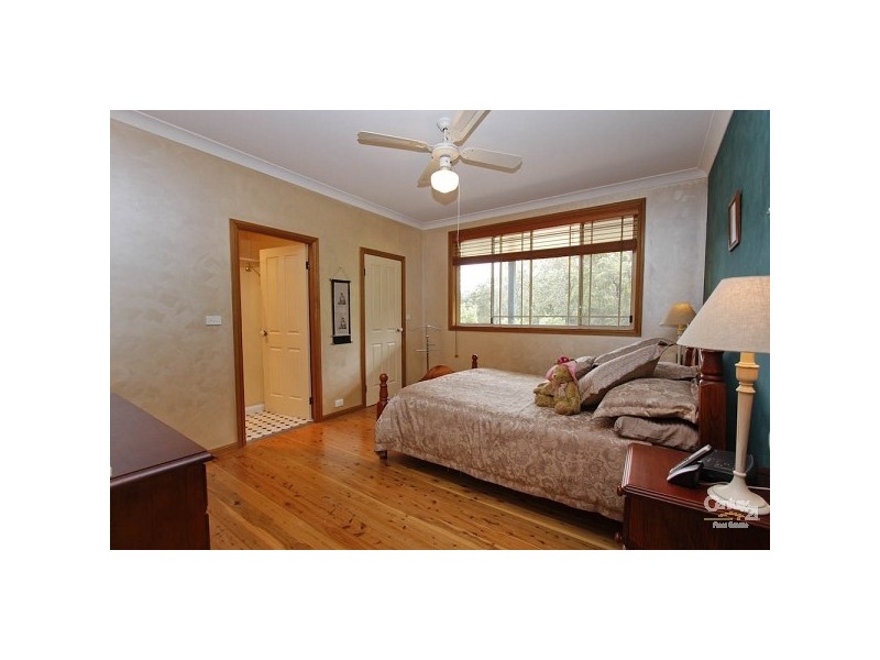 12 Excalibur Parade, Valentine NSW 2280