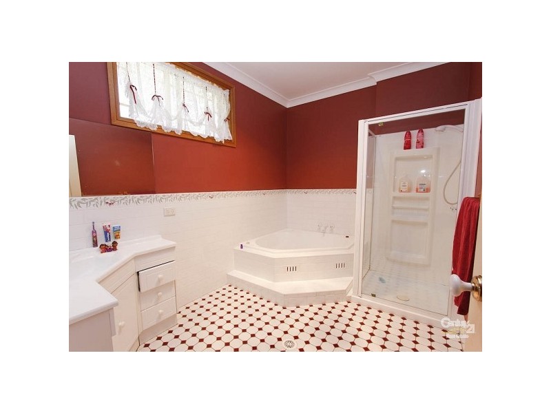 12 Excalibur Parade, Valentine NSW 2280