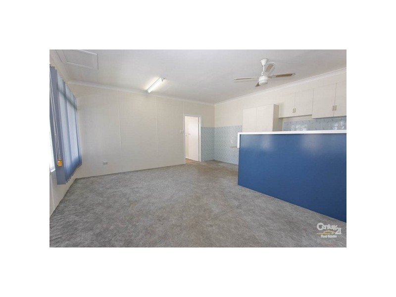 4/4 First Street, Cardiff South NSW 2285
