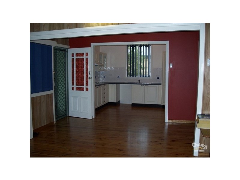 6 Hall Street, Belmont NSW 2280