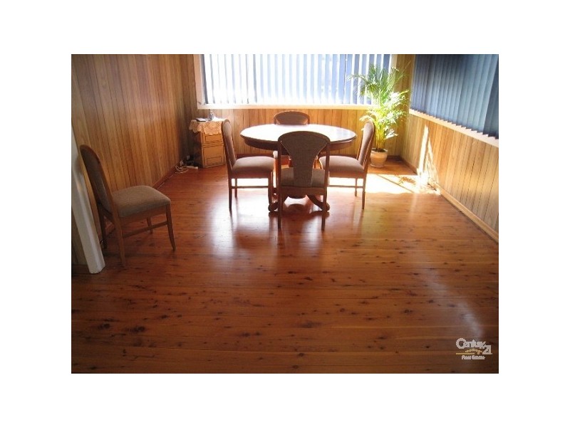 6 Hall Street, Belmont NSW 2280