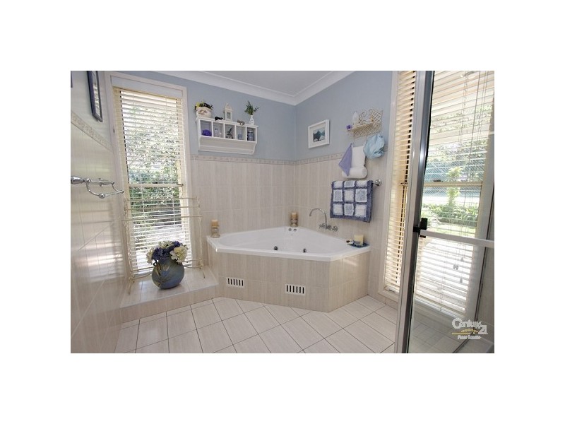 9 Gosforth Grove, Lakelands NSW 2282