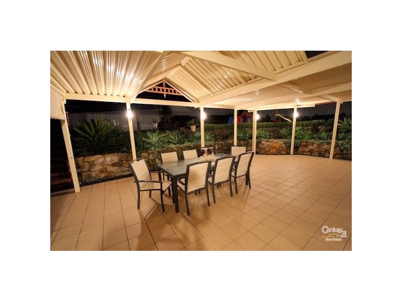 3 Bridgewater Close, Eleebana NSW 2282