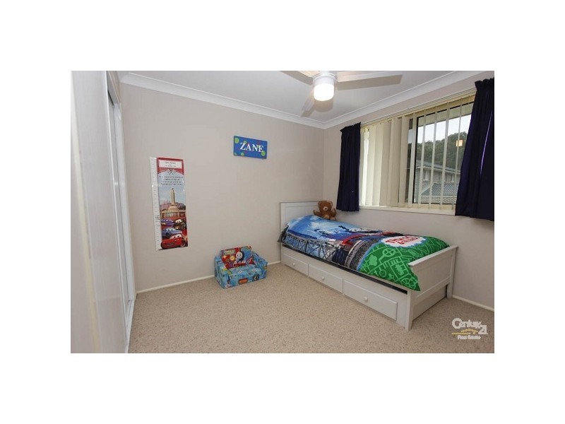 3 Bridgewater Close, Eleebana NSW 2282