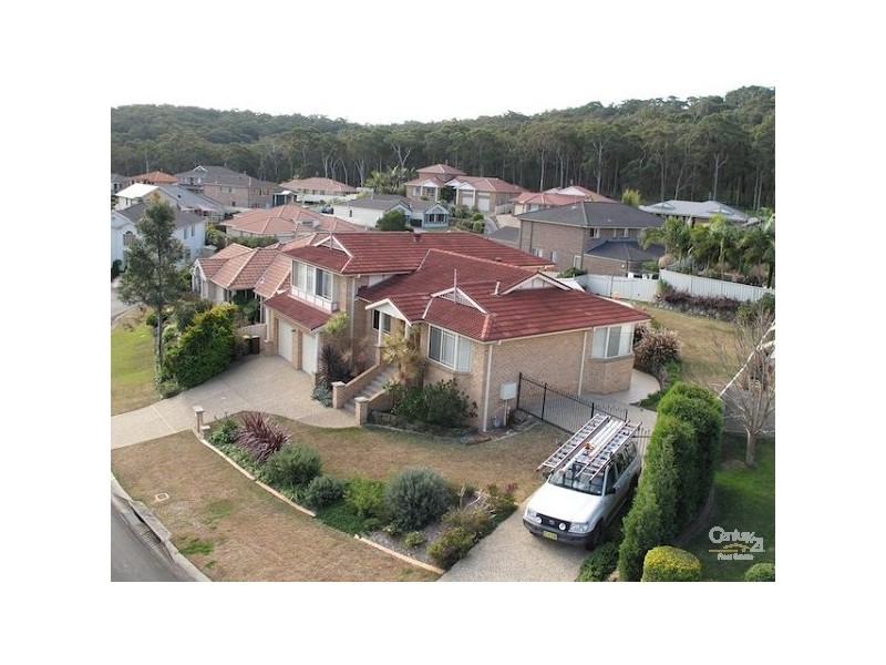 3 Bridgewater Close, Eleebana NSW 2282