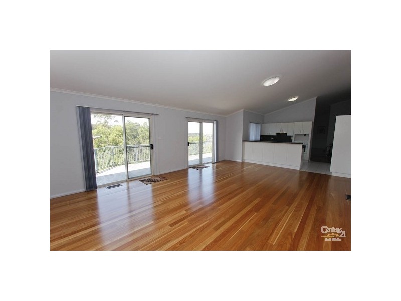 14 Castle Drive, Floraville NSW 2280