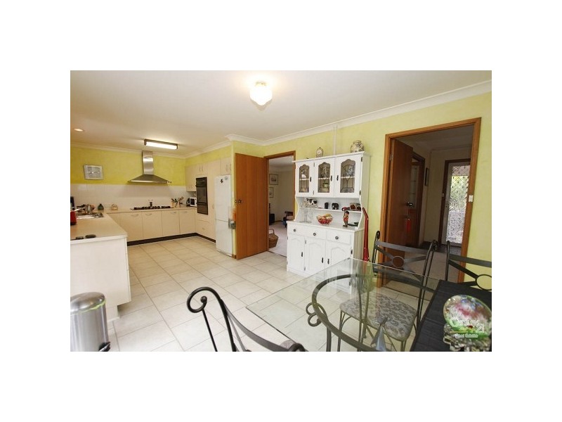 65 Kestrel Avenue, Mount Hutton NSW 2290