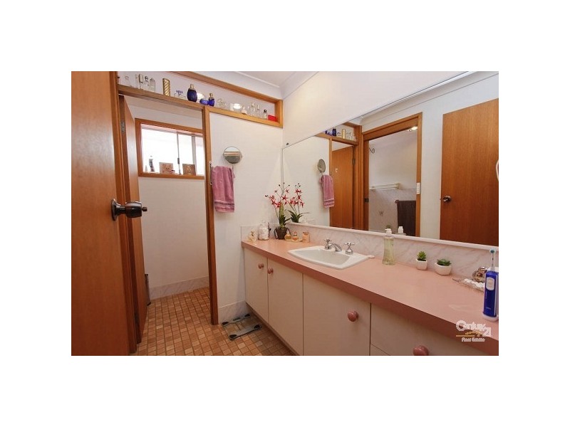 65 Kestrel Avenue, Mount Hutton NSW 2290