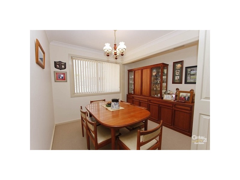 18 Phoenix Drive, Warners Bay NSW 2282