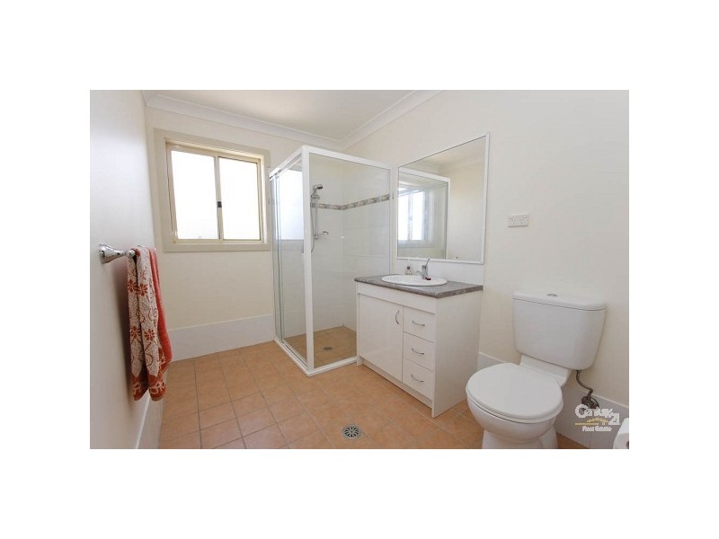 18 Phoenix Drive, Warners Bay NSW 2282