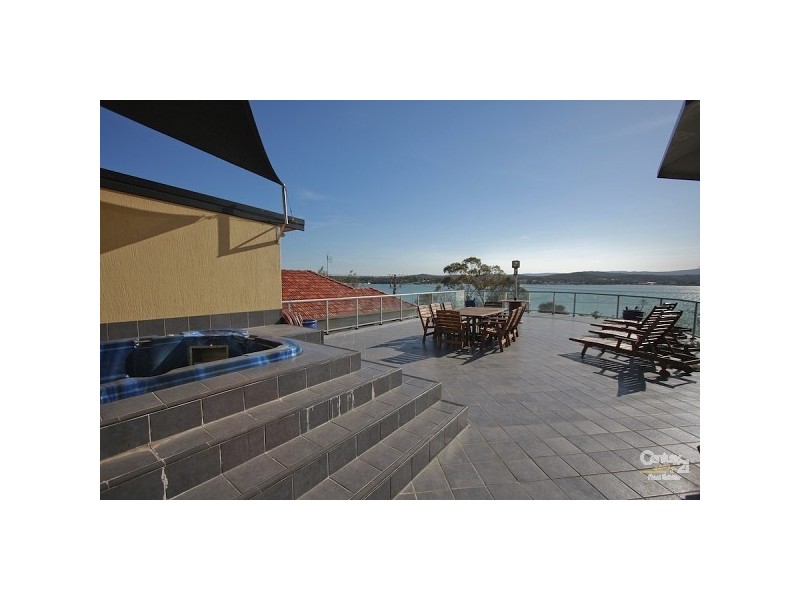 258 The Esplanade, Speers Point NSW 2284