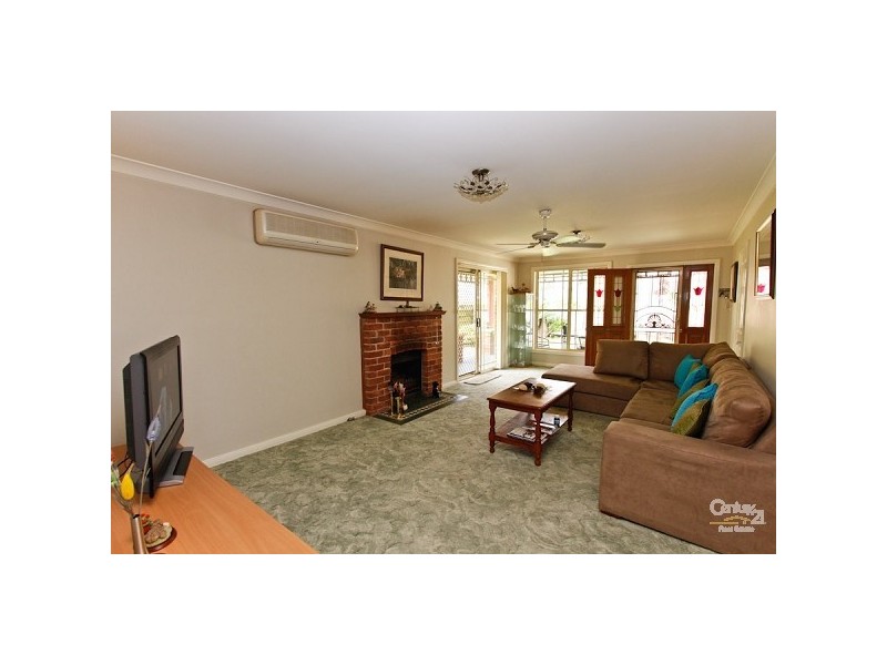 2/1 Tower Close, Valentine NSW 2280