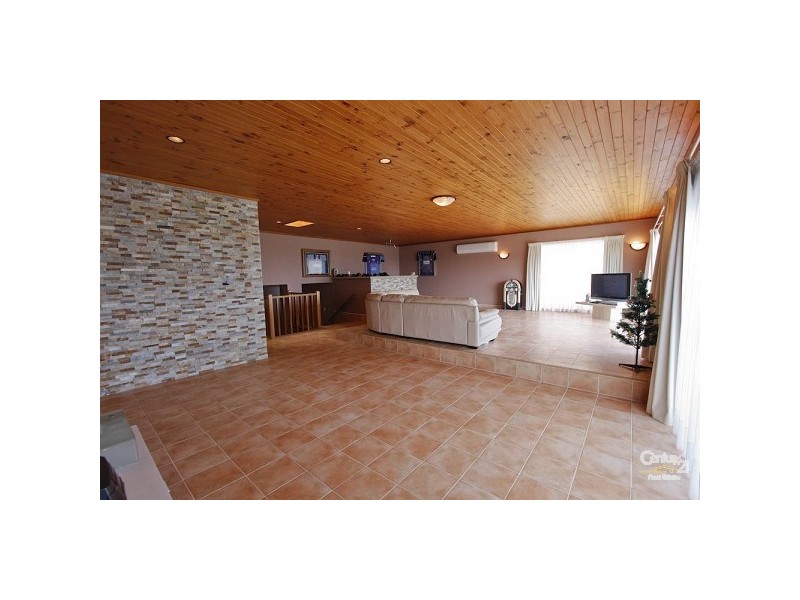 10 Barralong Street, Belmont North NSW 2280