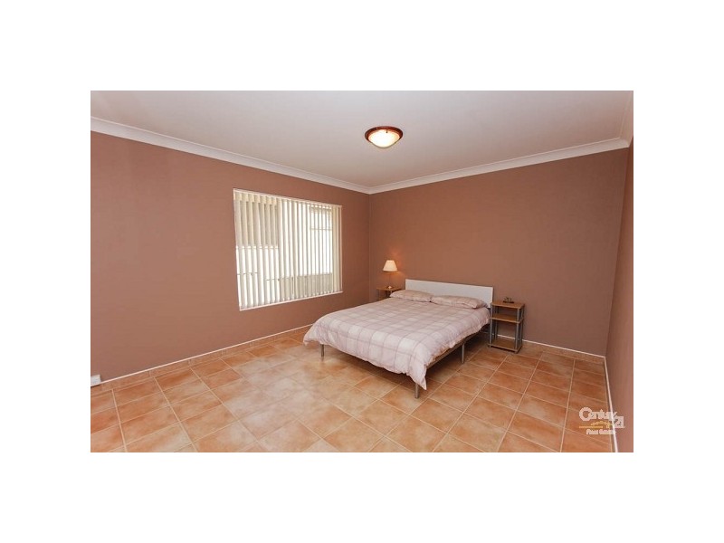 10 Barralong Street, Belmont North NSW 2280