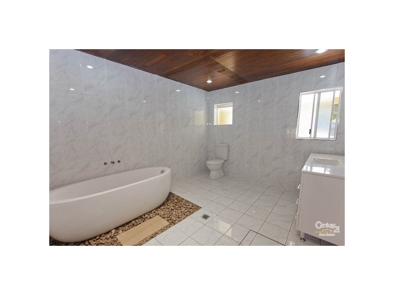 10 Barralong Street, Belmont North NSW 2280