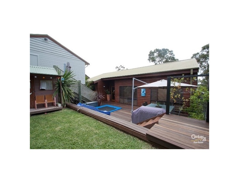 8 Robertson Road, Valentine NSW 2280
