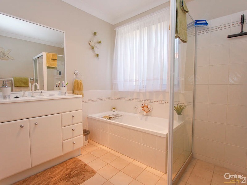 26 Nyanda Avenue, Floraville NSW 2280