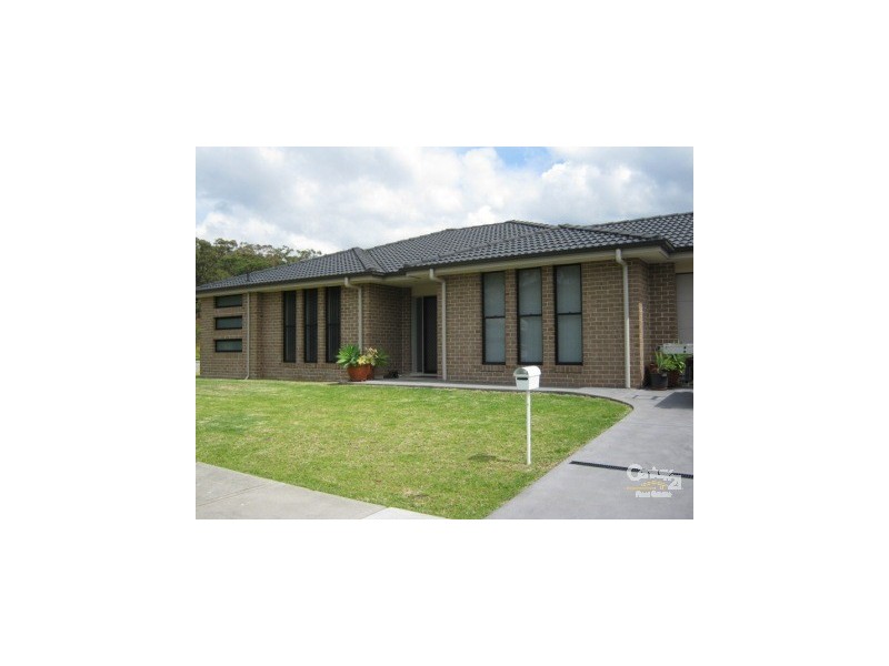 98 Dalmeny Drive, Macquarie Hills NSW 2285