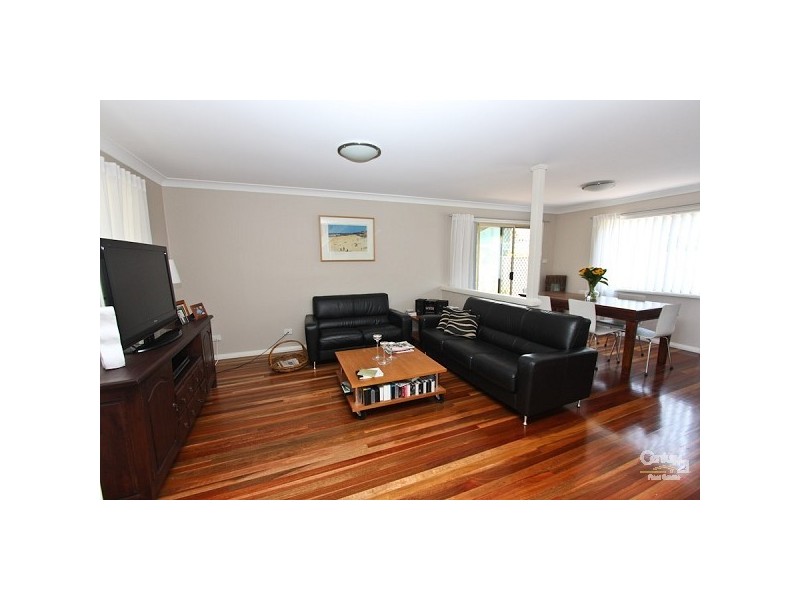 1-1A Jesson Parade, Warners Bay NSW 2282