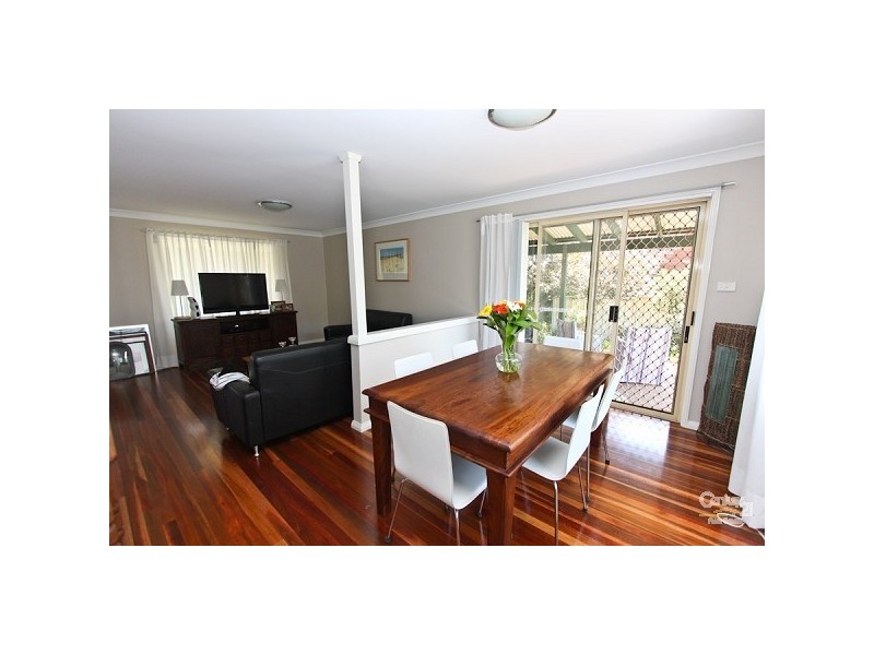 1-1A Jesson Parade, Warners Bay NSW 2282