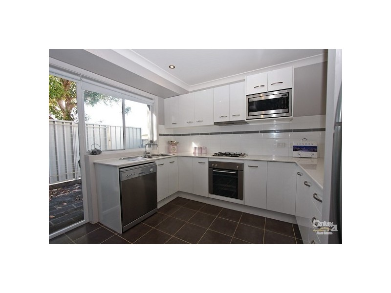 4/74 Evans Street, Belmont NSW 2280