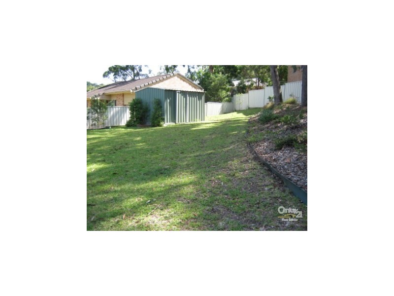 37 McElwee Drive, Tingira Heights NSW 2290