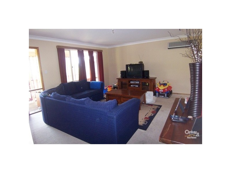 30 Suffolk Drive, Valentine NSW 2280