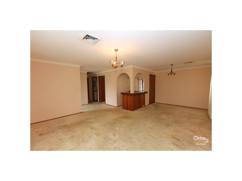 26 Lurnea Crescent, Valentine NSW 2280