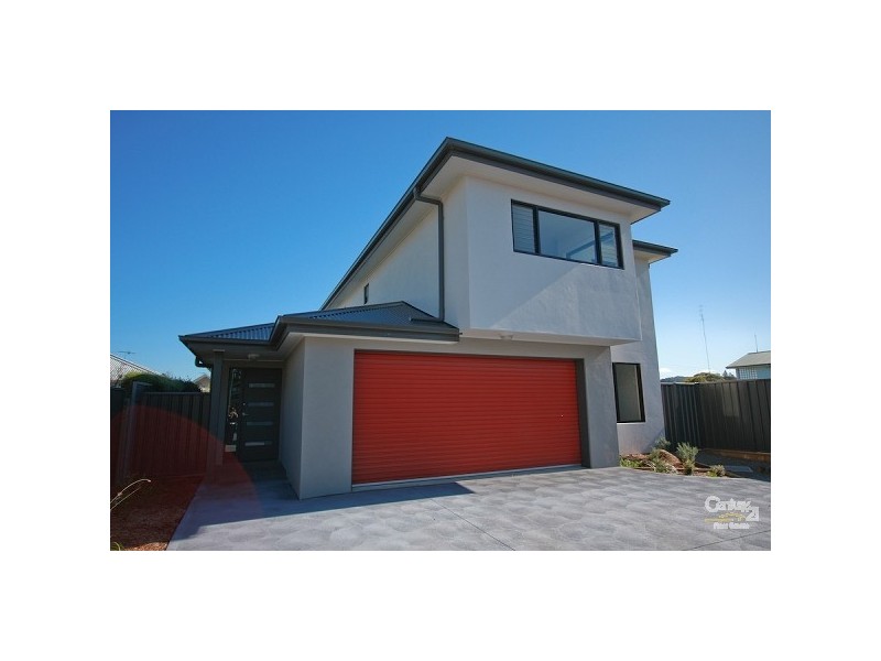 2/43 Jones Avenue, Warners Bay NSW 2282